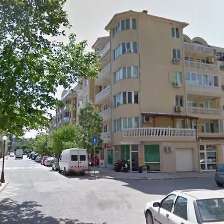 Esela Apartament *